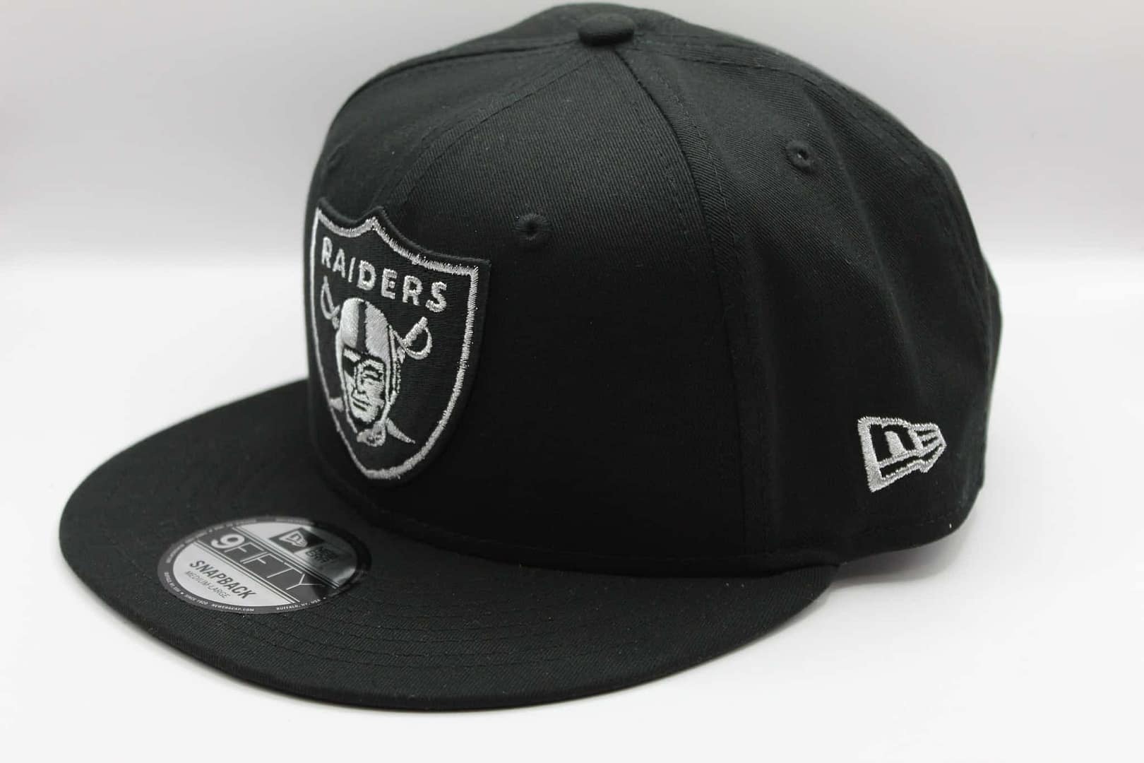 new era raiders plana negra