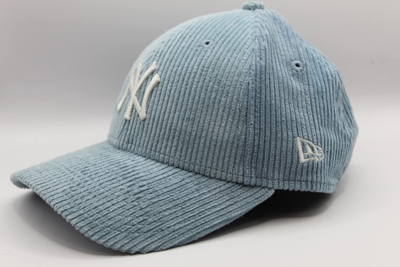 New Era Boné Cord 9forty NY