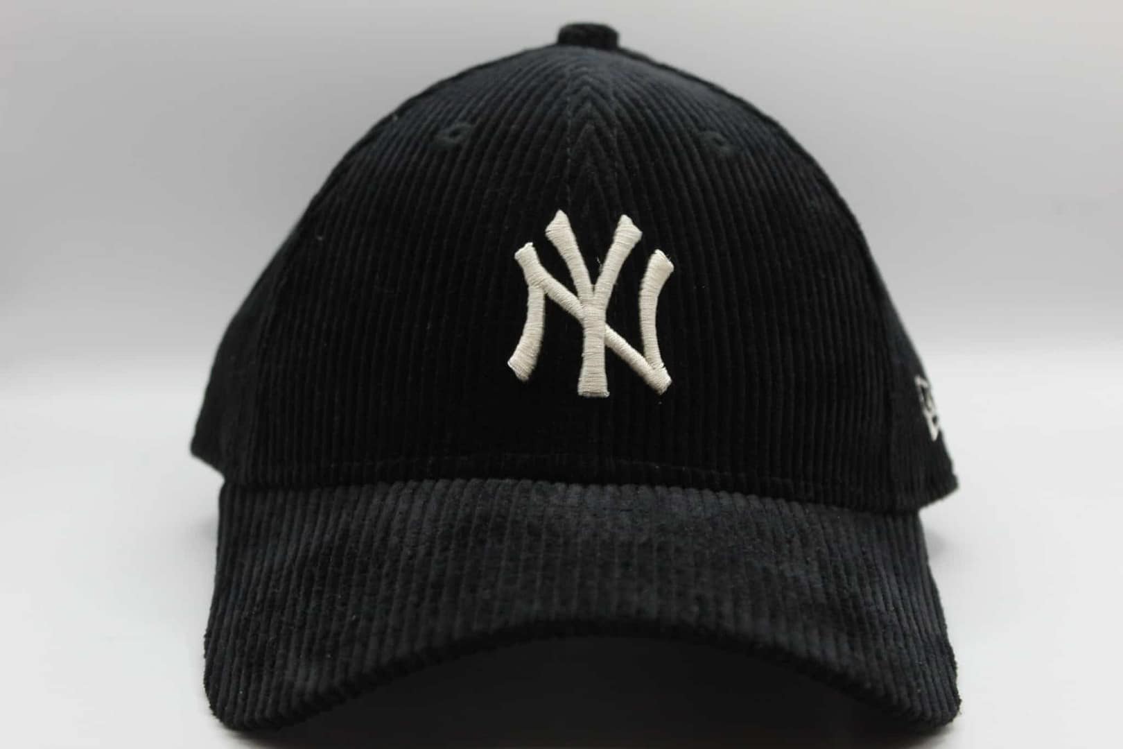New Era Boné Cord 9forty BLACK